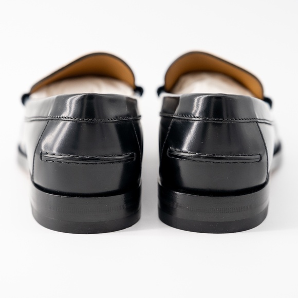 size 8.5G - Gucci Black Leather Loafers GG Interlocking main image 8
